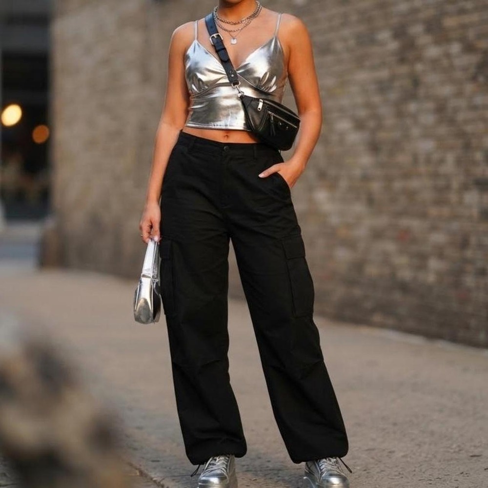 Gaze DTLA | Metallic Silver Camisole Crop Top | NWT | Size: Medium